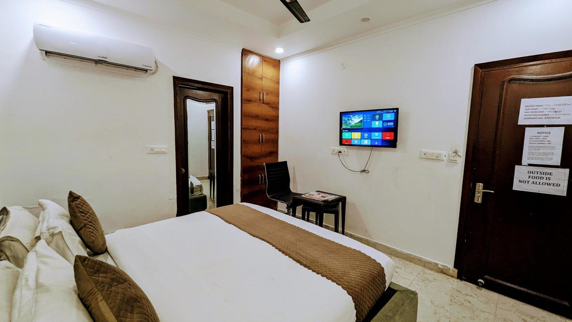Hotel Moon Taj Near Yashobhoomi Convention Centre Deli Exterior foto