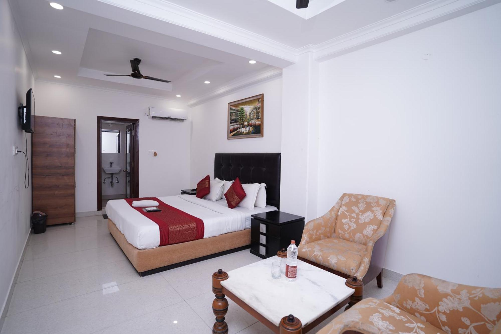 Hotel Moon Taj Near Yashobhoomi Convention Centre Deli Exterior foto